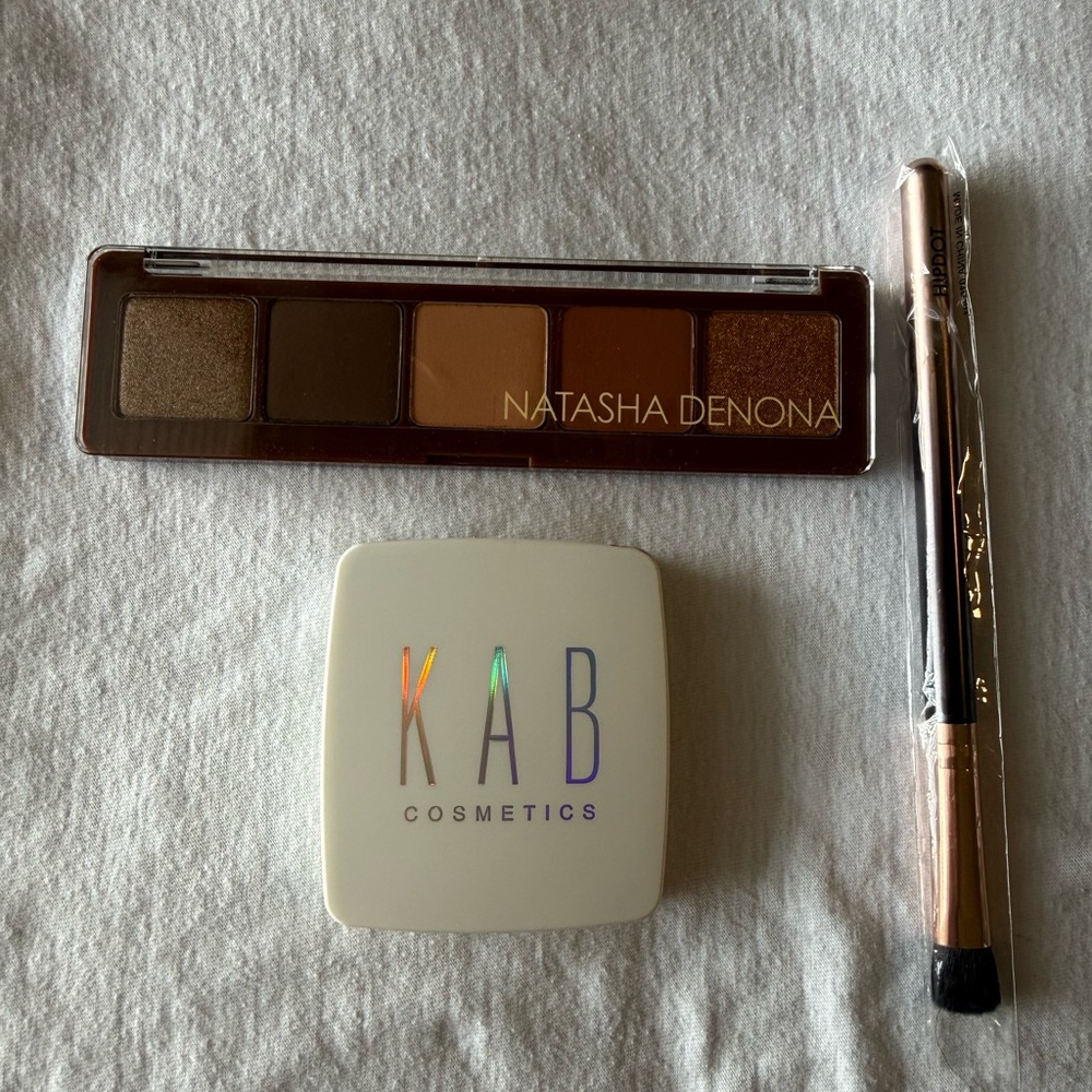 Make up bundle